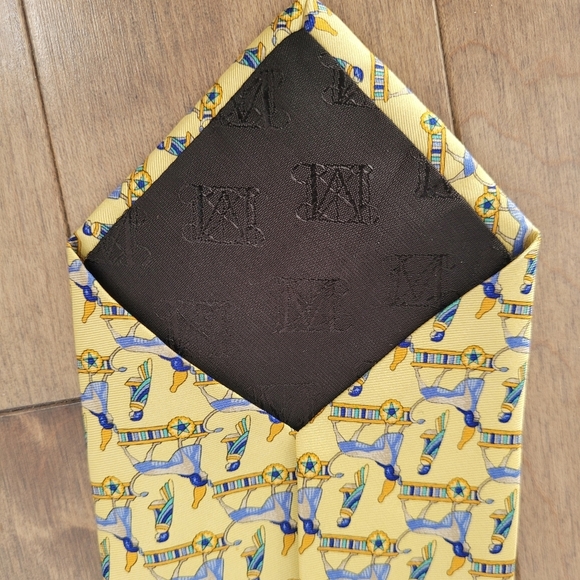 Metropolitan Museum of Art Egyptian silk necktie - Picture 5 of 6